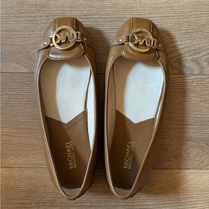 Like New MK Flats Size 10